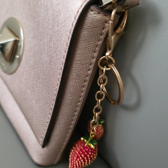 Share Strawberry Charm Keychain –with golden seed accents - Picture 3 of 5